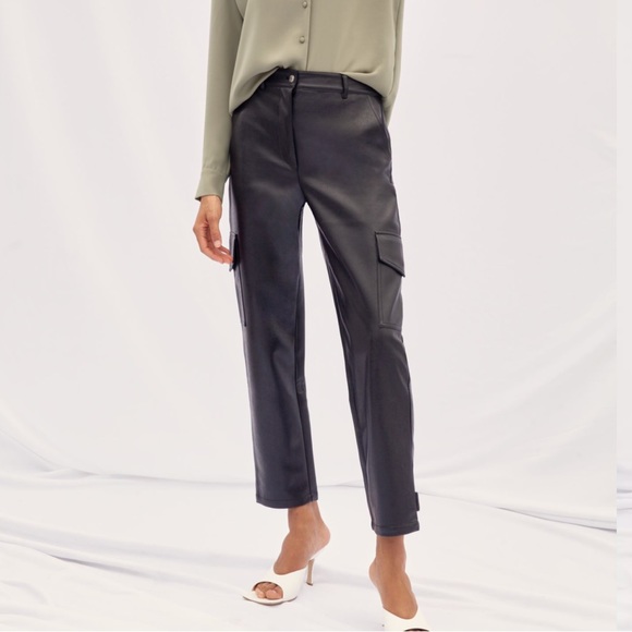 Aritzia Wilfred Modern Cargo Pant size 2 - Picture 3 of 6